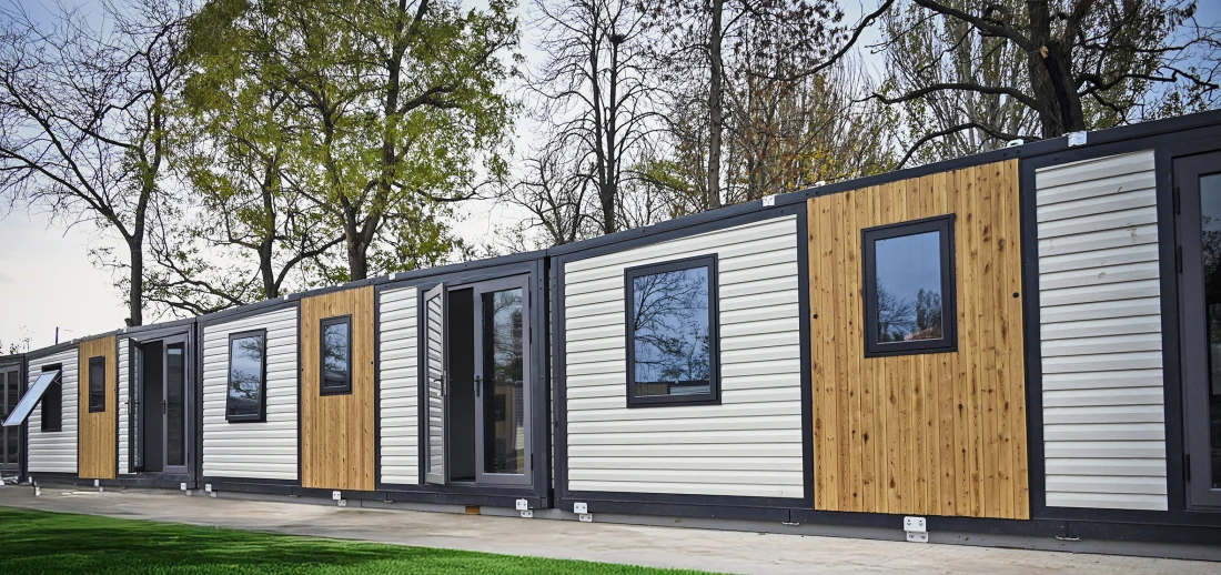 Ensemble de bureaux modulaires